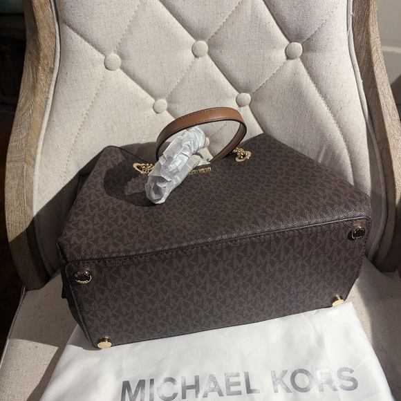 NWT Michael Kors Teagan Shoulder Bag - Picture 9 of 15